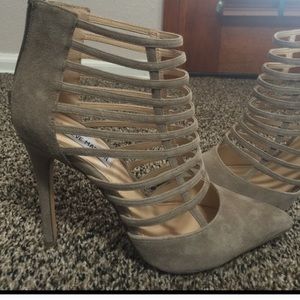 Steve Madden Suede heels
